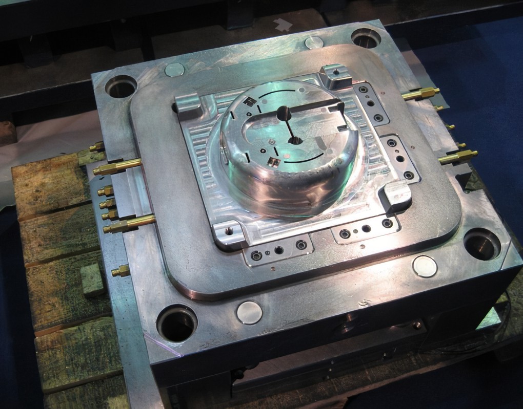 怎么提高冲压塑胶模具寿命